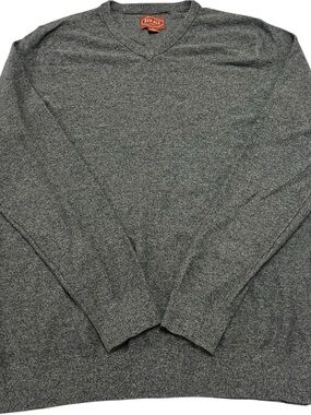Red‎ Ale Men’s Gray V-Neck Sweater